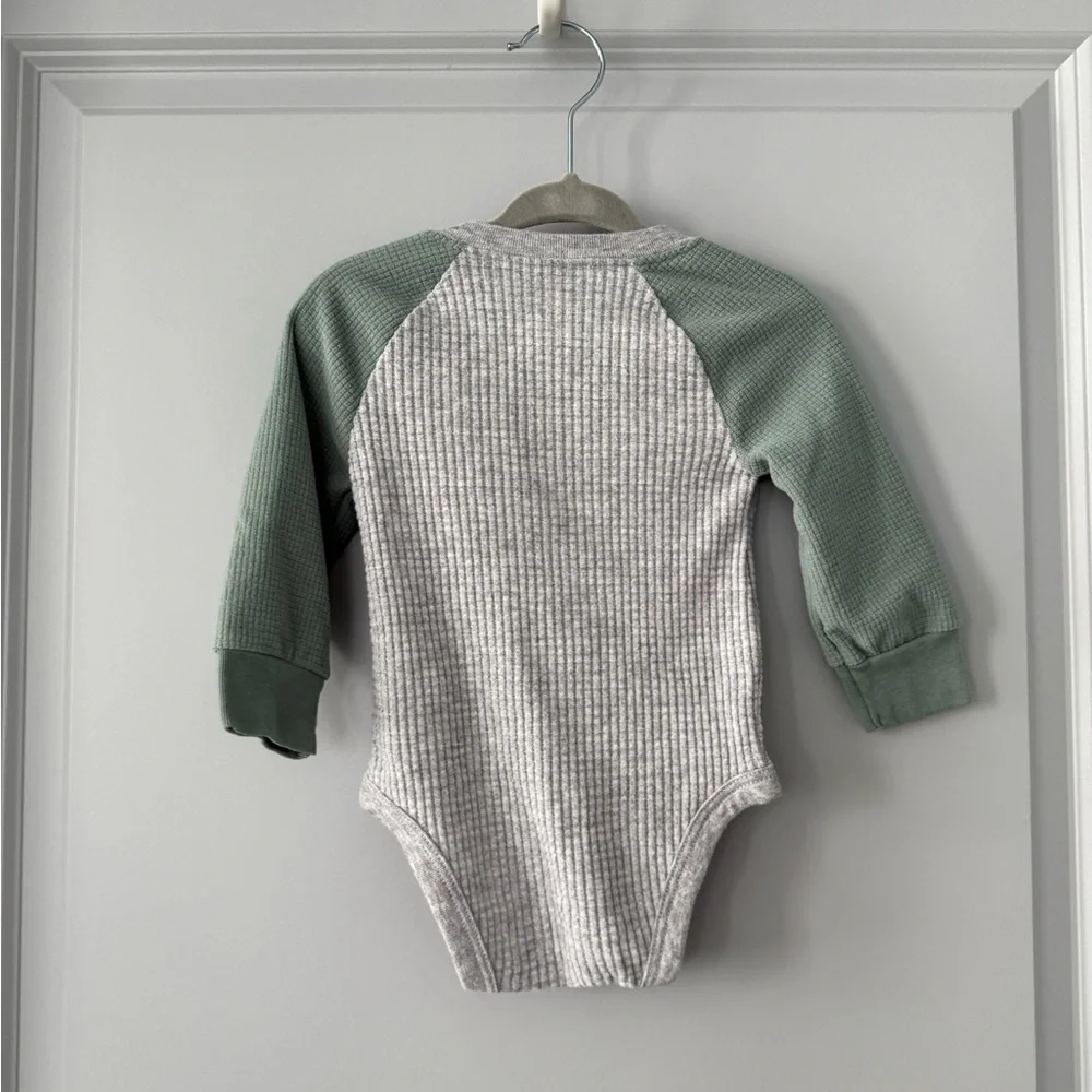 NWOT OshKosh B’Gosh Gray and Green Long Sleeve Baby Onesie